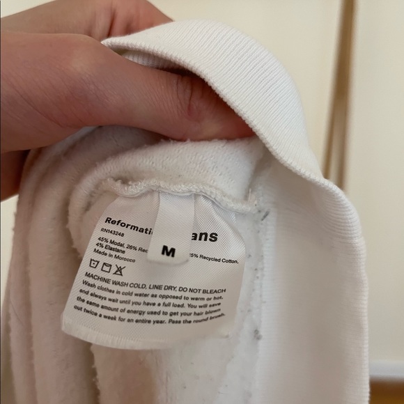 Reformation White Hunter Cropped Sweatshirt - Picture 6 of 6